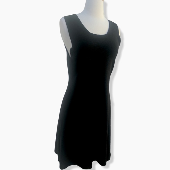 Black wool flared skater dress - Picture 1 of 4
